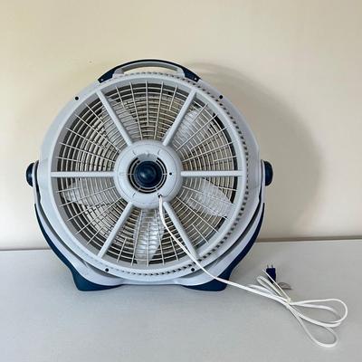 WINDMACHINE ~ Pivoting Portable Fan