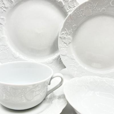 DANSK ~ White Ivy ~ 4 Piece Place Setting For 6 ~ *(30 Pieces Total)
