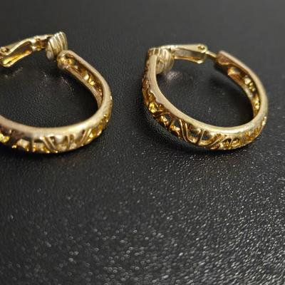 Clip On Earrings (3)