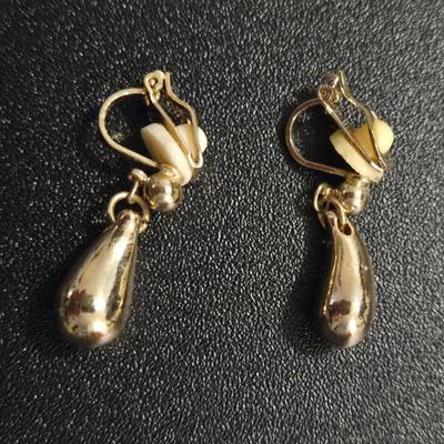 Clip On Earrings (3)