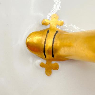 HAILAND LIMOGES ~ Vtg. 8â€ Round Covered Serving Tureen