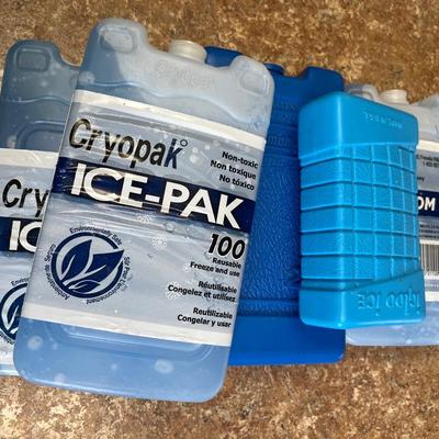 Blue ice packs