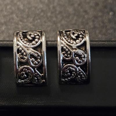 Clip On Earrings (3)