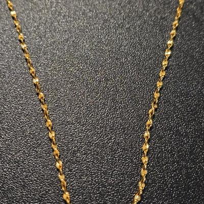 Gold Tone Leaf Necklace and Clip On Earrings