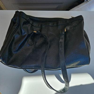 BLACK HANDBAG