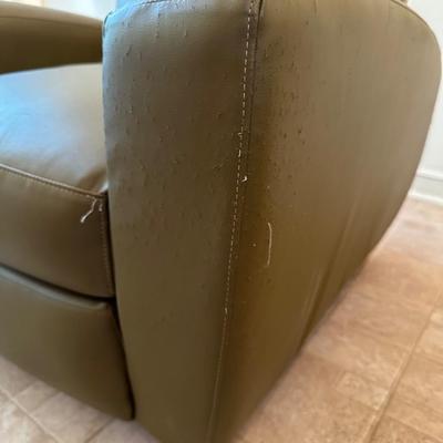 Lay-Z-Boy Recliner (see description)