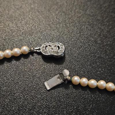 Faux Pearl Necklace with Box Clasp