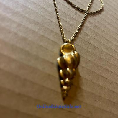 SEASHELL NECKLACE