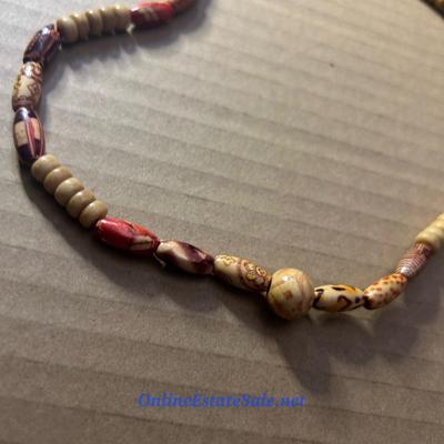 WOOD BEADED NECKLACE