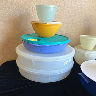 MOSTLY TUPPERWARE STORAGE CONTAINERS