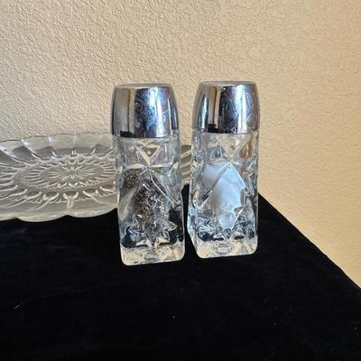 CAPRESSO COFFEE GRINDER, 7 GLASS MUGS, GLASS SALT & PEPPER SHAKERS AND MORE