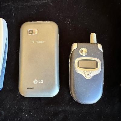 OLDER MODEL CELLPHONES