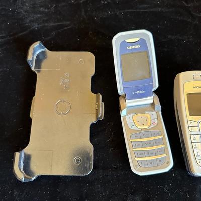 OLDER MODEL CELLPHONES
