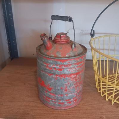 EGG BASKET AND A METAL OIL/GAS CAN