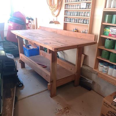 SOLID WOOD WORKBENCH