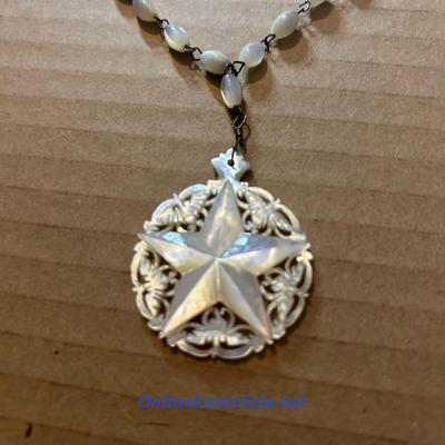 SET OF 2 STAR PENDANT NECKLACES