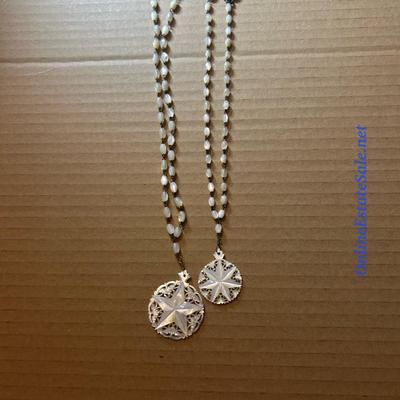 SET OF 2 STAR PENDANT NECKLACES