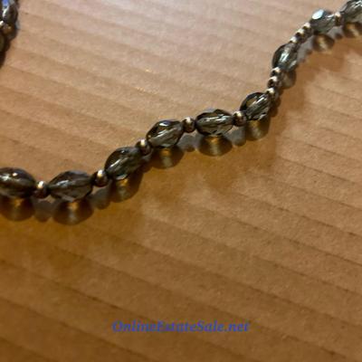 CLEAR BLACK BEADED NECKLACE
