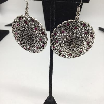 Fashion dangle hoops earrings
