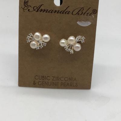 Amanda Blu genuine pearls earrings
