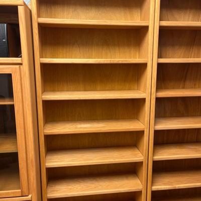 L6- Oak bookcase #1