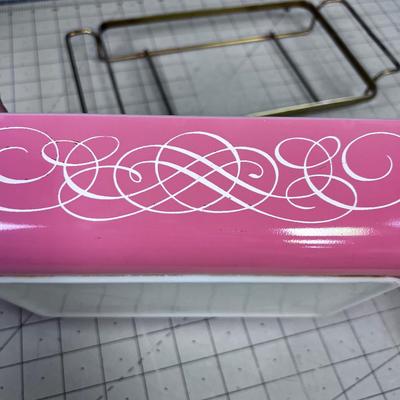 RARE! Pink PYREX Swirl with Lid #575-B 2 Quart Plus Original Wire Cradle 