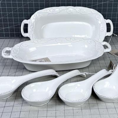2 Large Serving Platters and 4 Spoon Rests White Ceramic