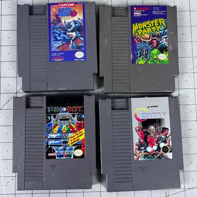 4 Nintendo Game Cartridges 