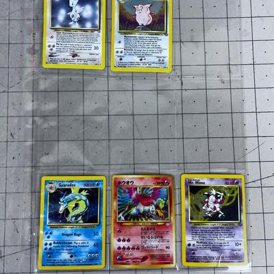 Binder of PokÃ©mon Cards WOW!! Super Collectible