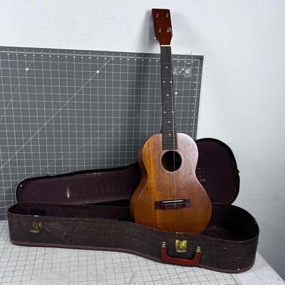 4 String Soprano UKULELE, Not Branded with CASE 