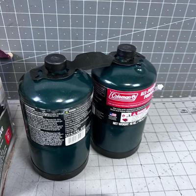 Single Burner Stove Plus 2 tanks of propane 