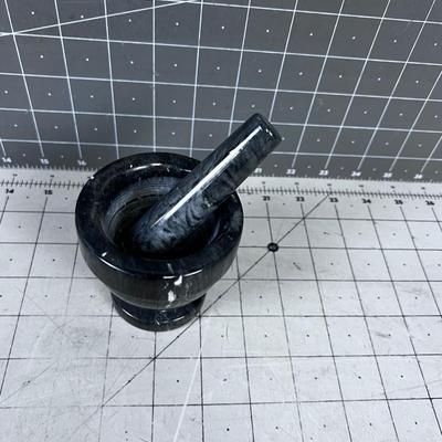 Mortar and Pestle - Black Marble