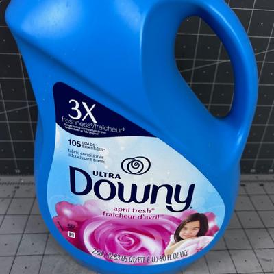 Jug of Ultra DOWNY 