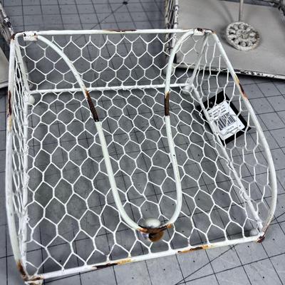 Chicken Wire (3) NEW Napkin Holders