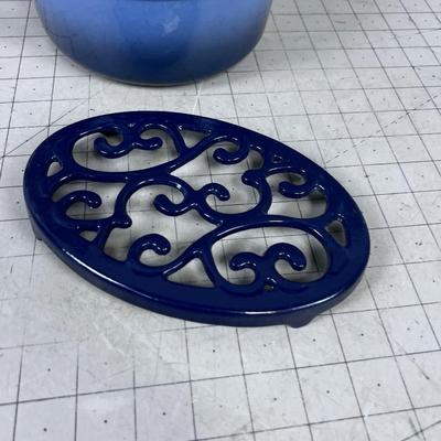 2 -Quart Cast Iron Enamel Dutch Oven NEW and NEW Blue Trivet 