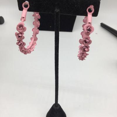 Light pink flower hoops earrings
