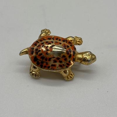 Cute turtle pin