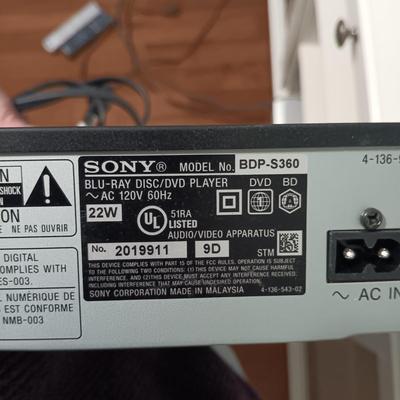 LOT 43: Technics SA-GX350 Stereo Receiver w/ Sony BDP-S360 Blu-Ray/DVD Player & Sony SLV-N88 VCR