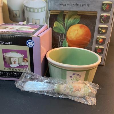 LOT:74: Pfaltzgraft Naturewood Canister Sets (The Small Set is in the Original Box) Oil & Vinegar Set: Flower Series Dipping Bowl, Fruit...