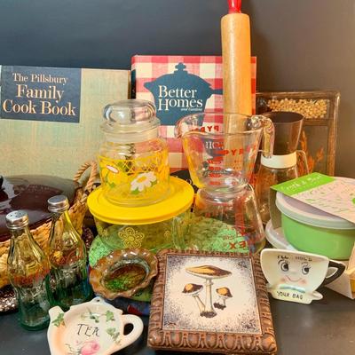 LOT:75: Retro Kitchen Collection with Pyrex Measuring Cups, Lidded Pyrex Bowls, Coke Salt & Pepper Shakers, Vintage Cookbooks, Rolling...