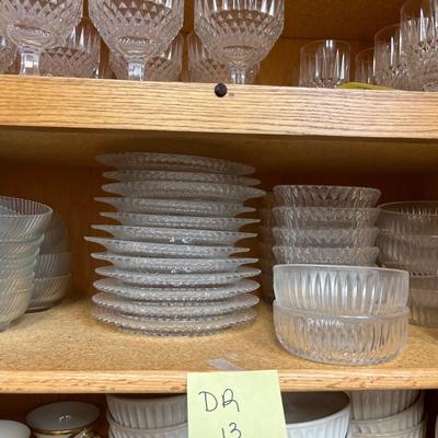 DR13- Glassware bowls and plates