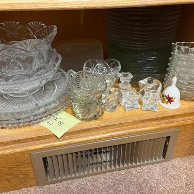 DR 18- Miscellaneous glassware