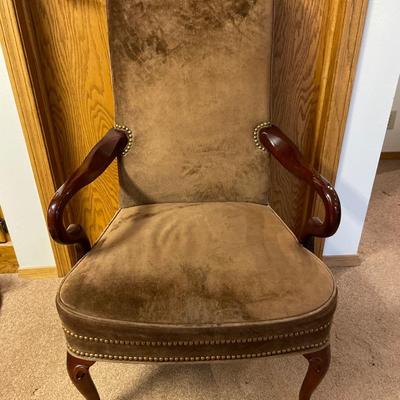 L11- Suede accent chair