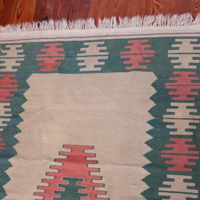 5’ x 3’ Hand-Woven Rug