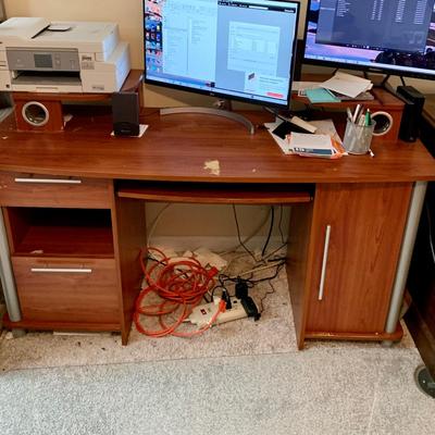 LOT 6 B: Computer Desk (Electronics Not Included)
