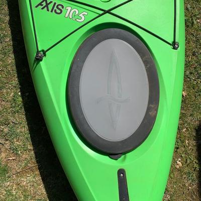 LOT 10 P: Dagger Axis 10.5 Kayak