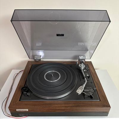 LOT 21B: Pioneer PL-A450 Stereo Turntable