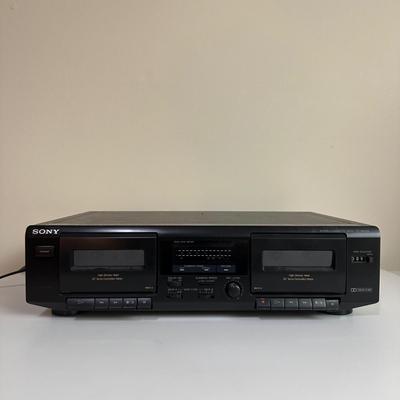 LOT 22B: Sony Stereo Cassette Deck Model TC-WE305