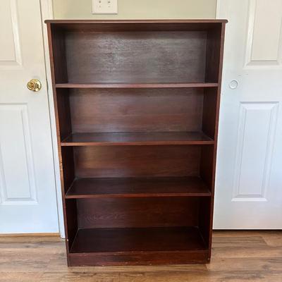 LOT 37X: Wooden Bookshelf