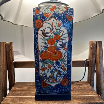 LOT 39X: Vintage Japanese Porcelain Lamp w/ Wooden Decor Shelf